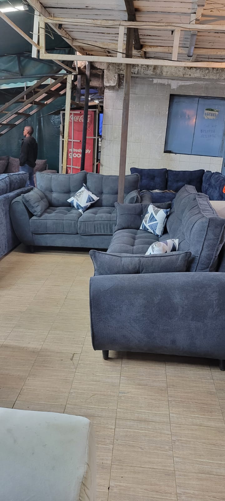 Mara Gallery Sofa Set
